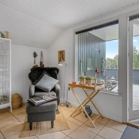 Meinolf - 2km From The Sea By Interhome